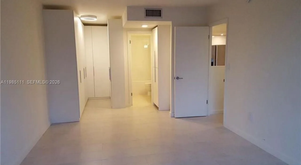 1080 94th St # 210, Bay Harbor Islands FL 33154