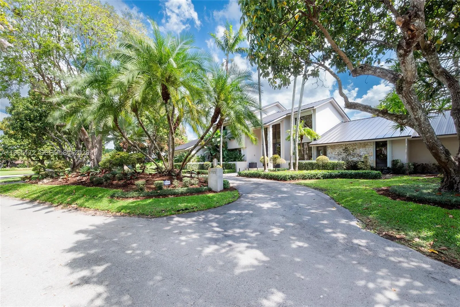 5 bedroom 3 bath for sale at 11785 SW 90th Ave, Miami FL 33176