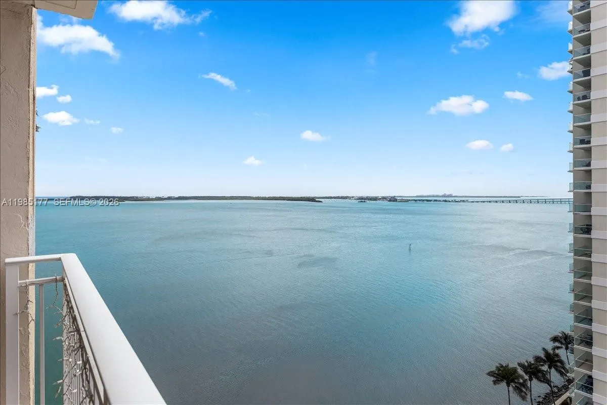 2 bedroom 2 bath for sale at 770 Claughton Island Dr # 1614, Miami FL 33131