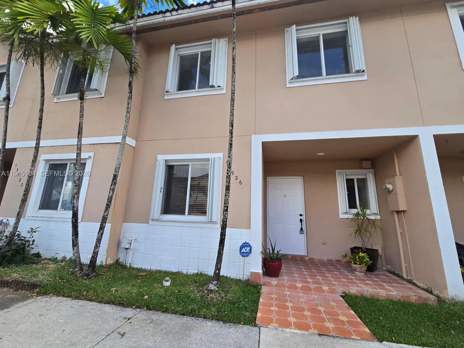 3 bedroom 2 bath for sale at 13926 SW 175th Ter, Miami FL 33177