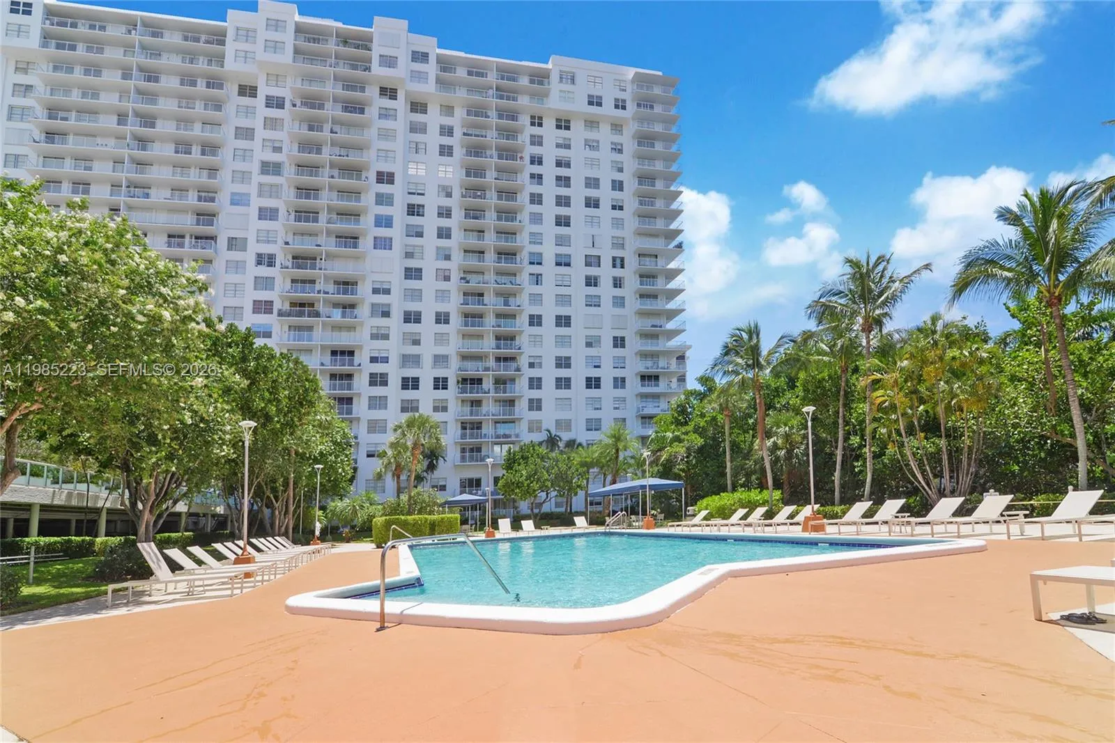 2801 NE 183rd St # 912W, Aventura FL 33160