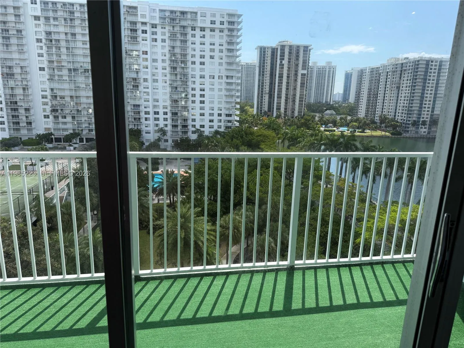 2801 NE 183rd St # 912W, Aventura FL 33160