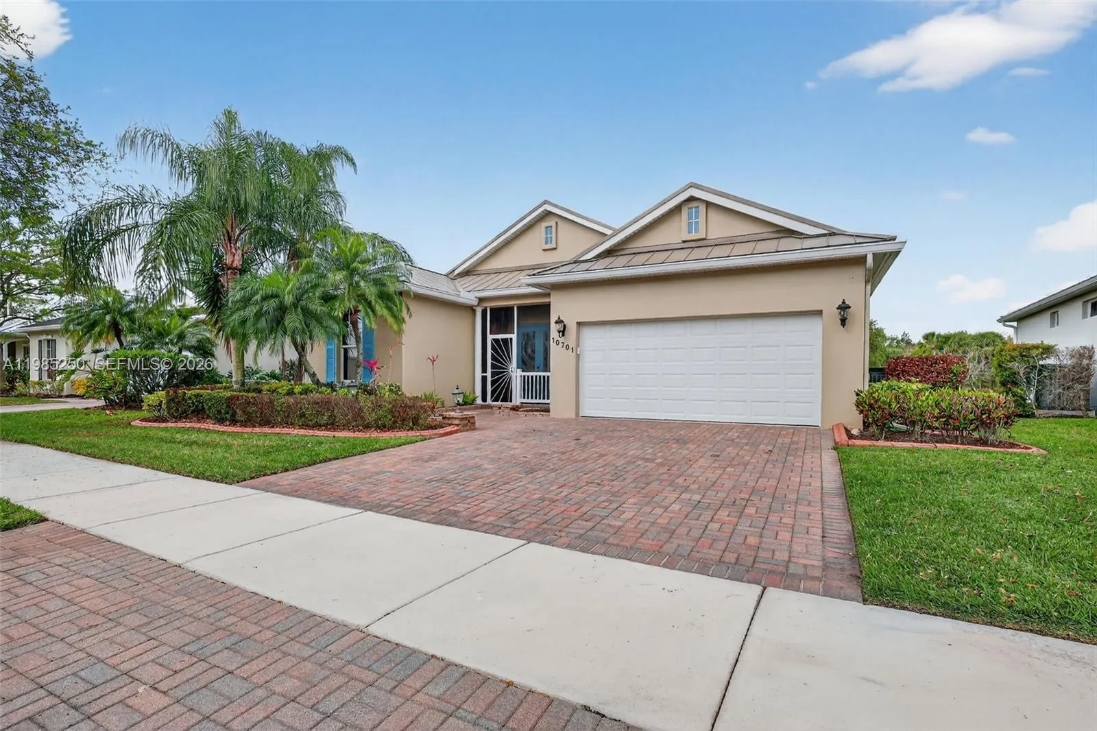 3 bedroom 2 bath for sale at 10701 SW Waterway Ln, Port St. Lucie FL 34987