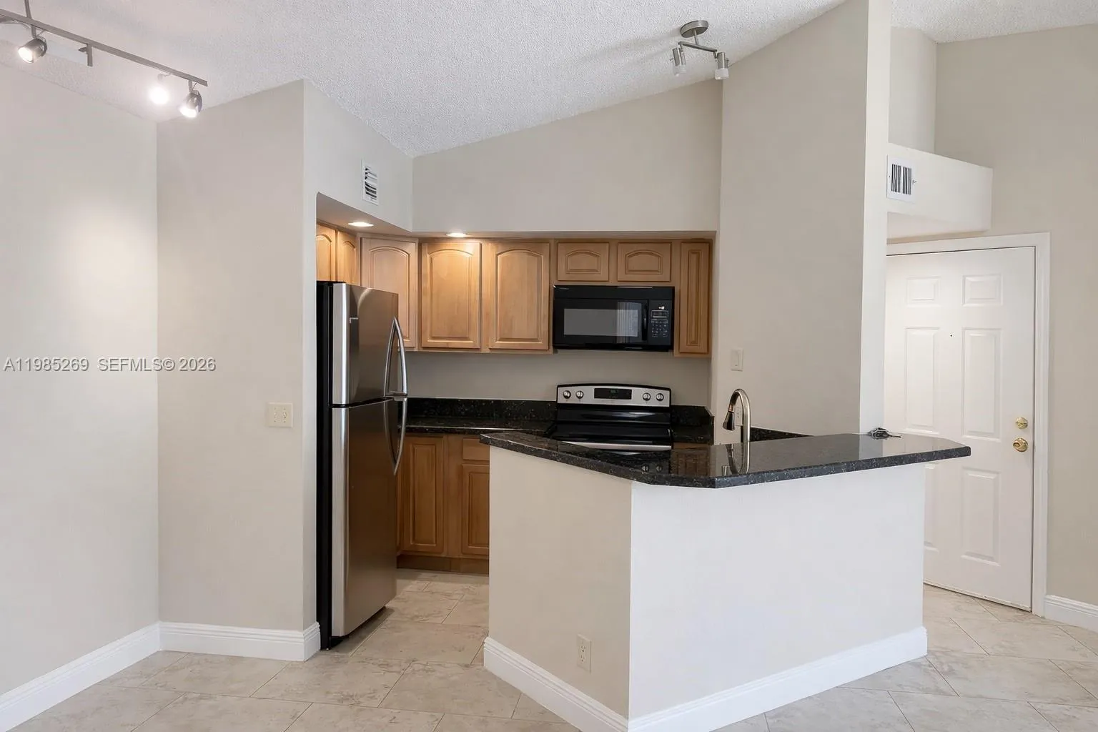 3410 N Pinewalk Dr N # 827, Margate FL 33063