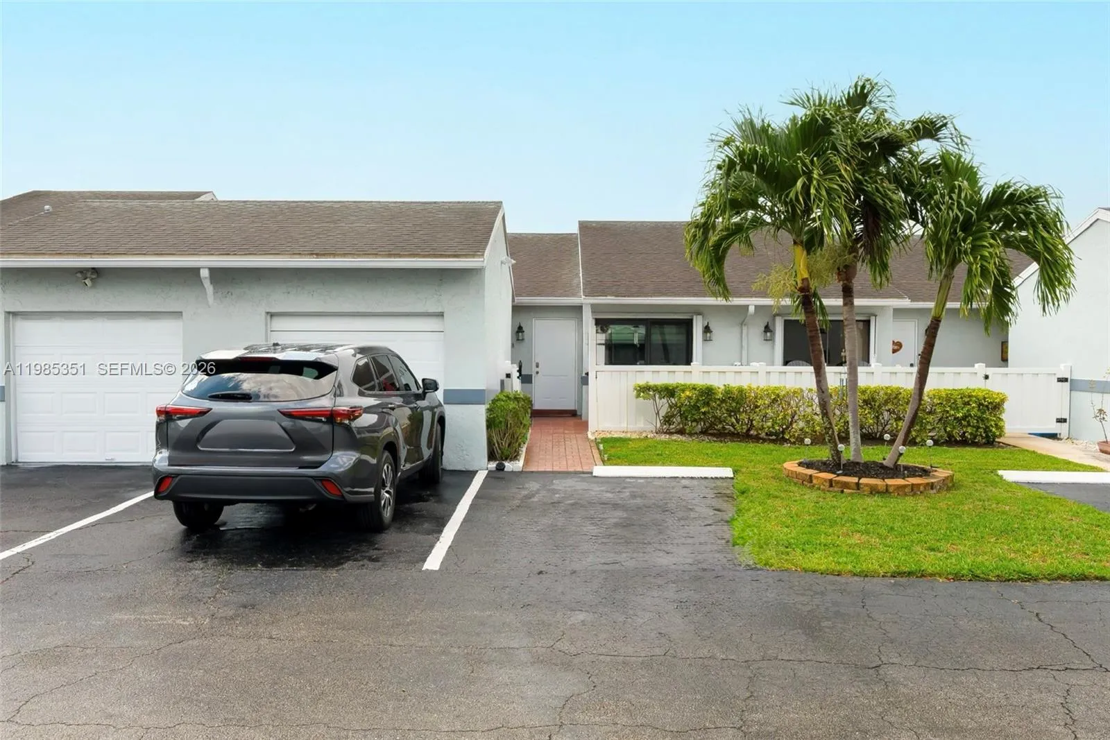 2 bedroom 2 bath for sale at 2640 W Gately Dr W # 1102, West Palm Beach FL 33415