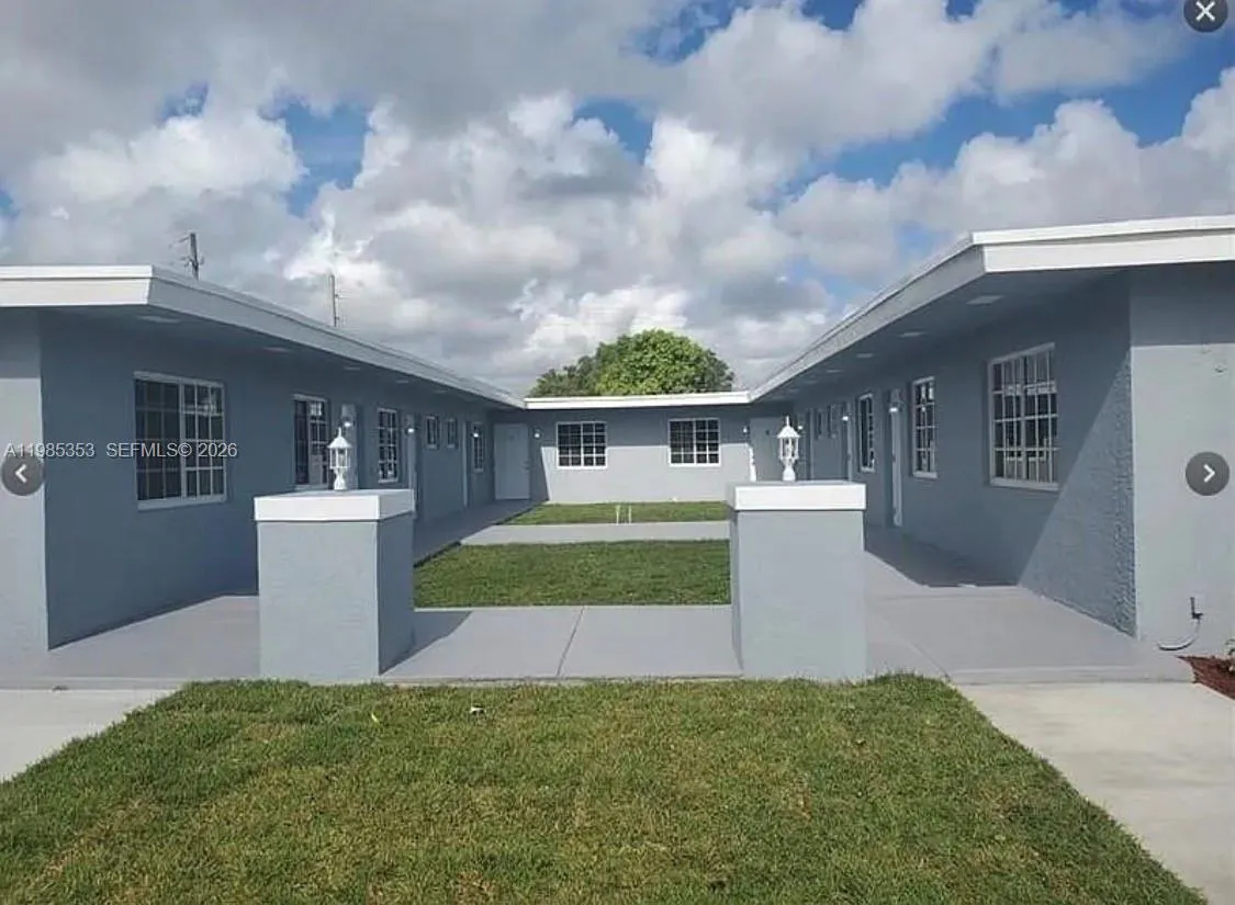 5511 SW 20th St # 3, West Park FL 33023