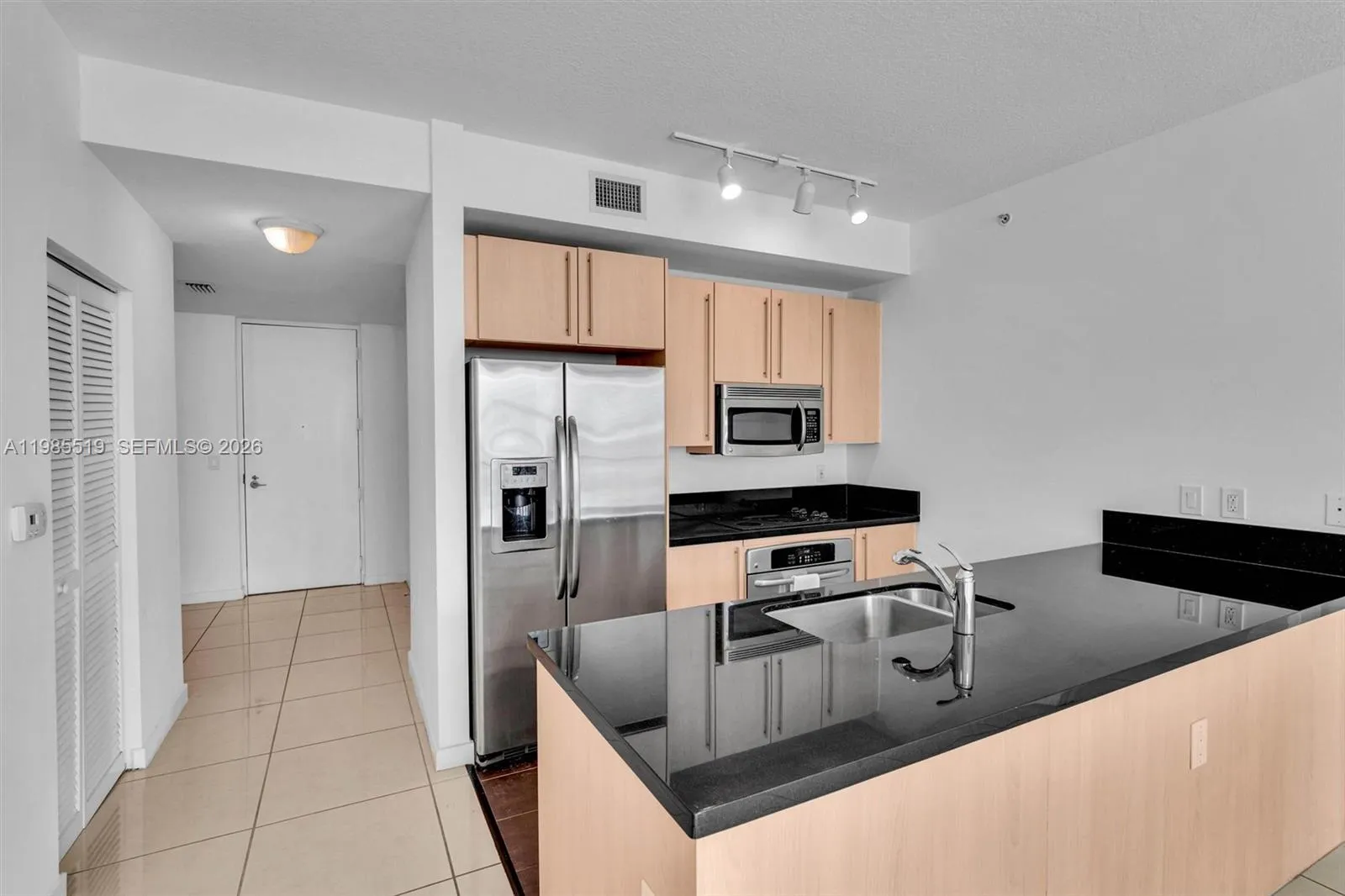 79 SW 12th St # 1210, Miami FL 33130
