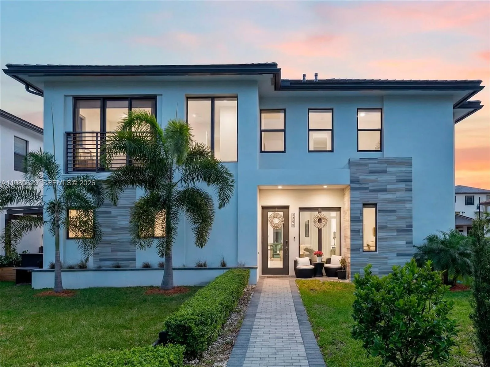 4 bedroom 3 bath for sale at 8281 NW 48th Ter, Doral FL 33166