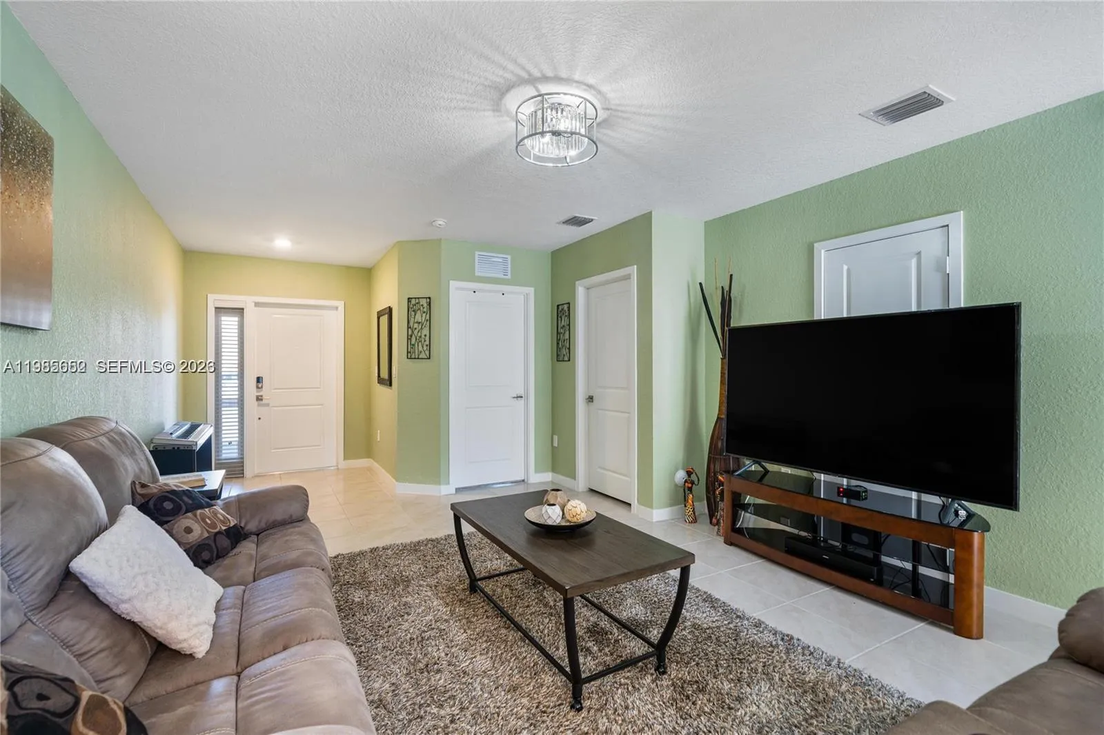 495 NE 5th Ln, Florida City FL 33034