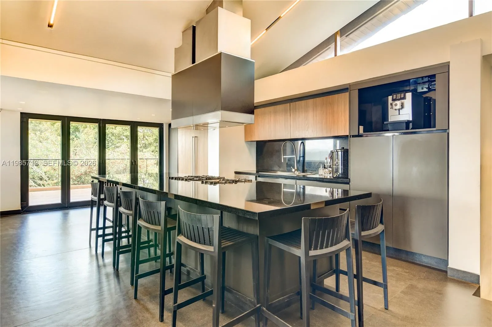 2 Vía Chía Condominio Sindamanoy, FL