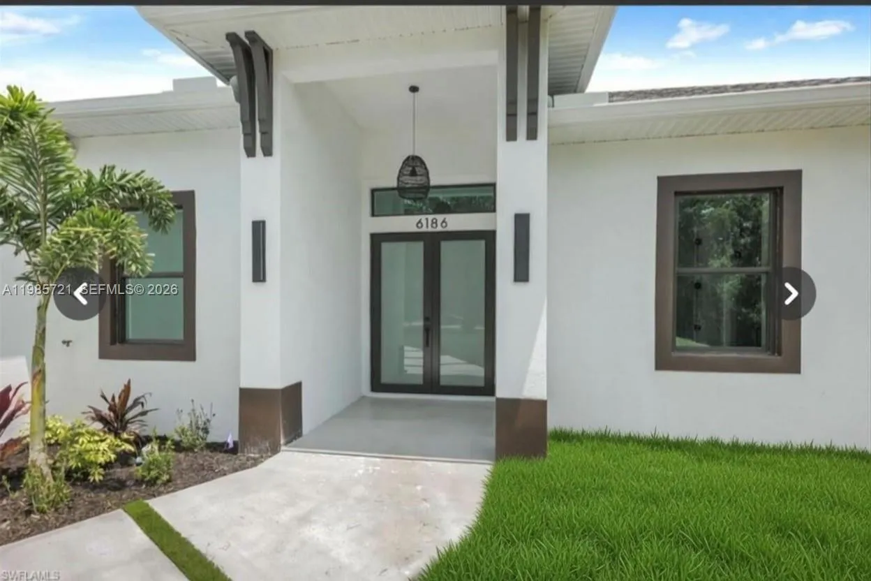 6186 N Everglades blvd, Naples FL 34120
