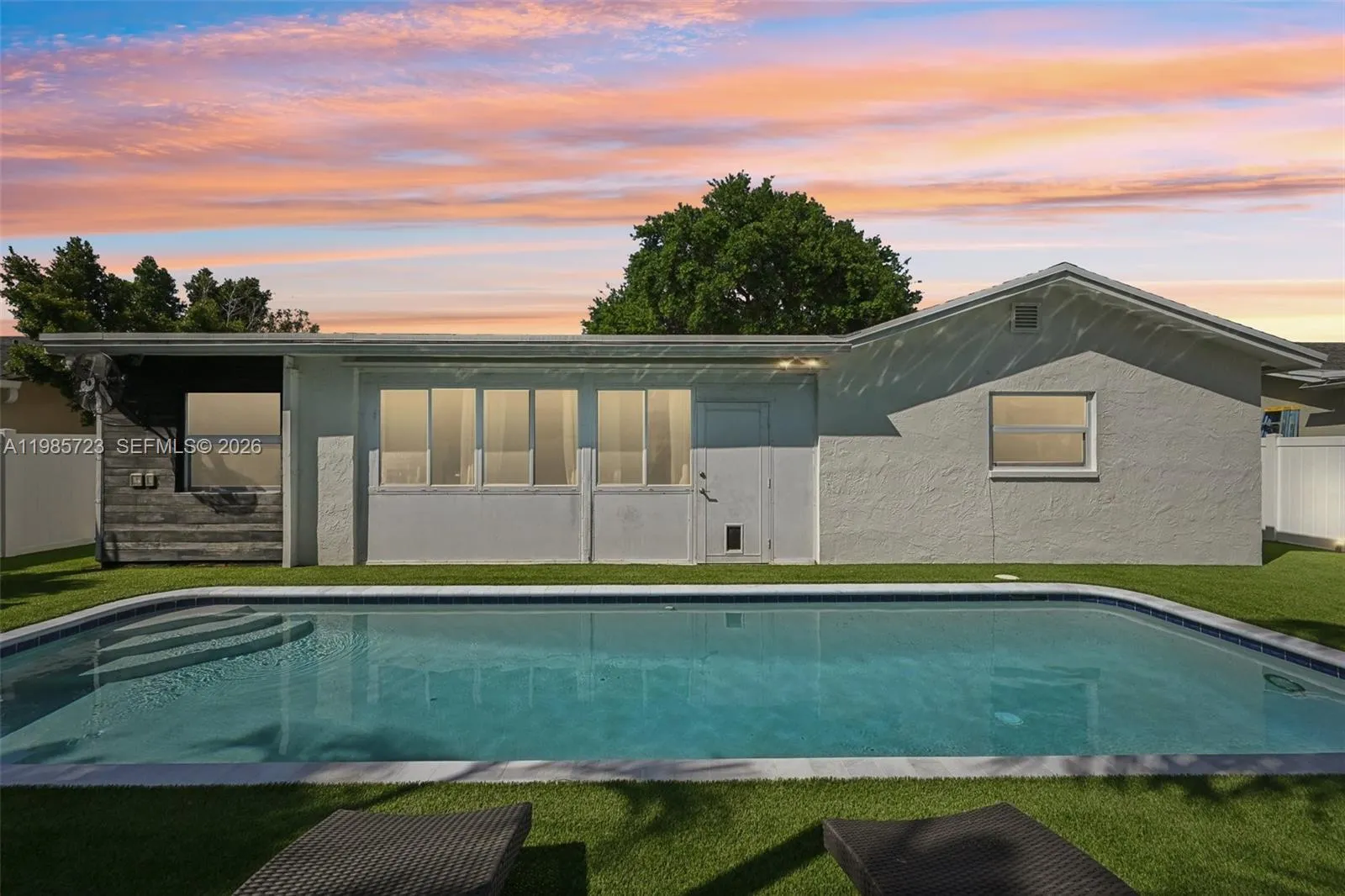 8900 SW 7th St, Boca Raton FL 33433