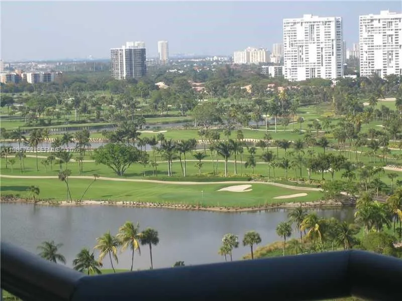 3300 NE 191st St # 1708, Aventura FL 33180