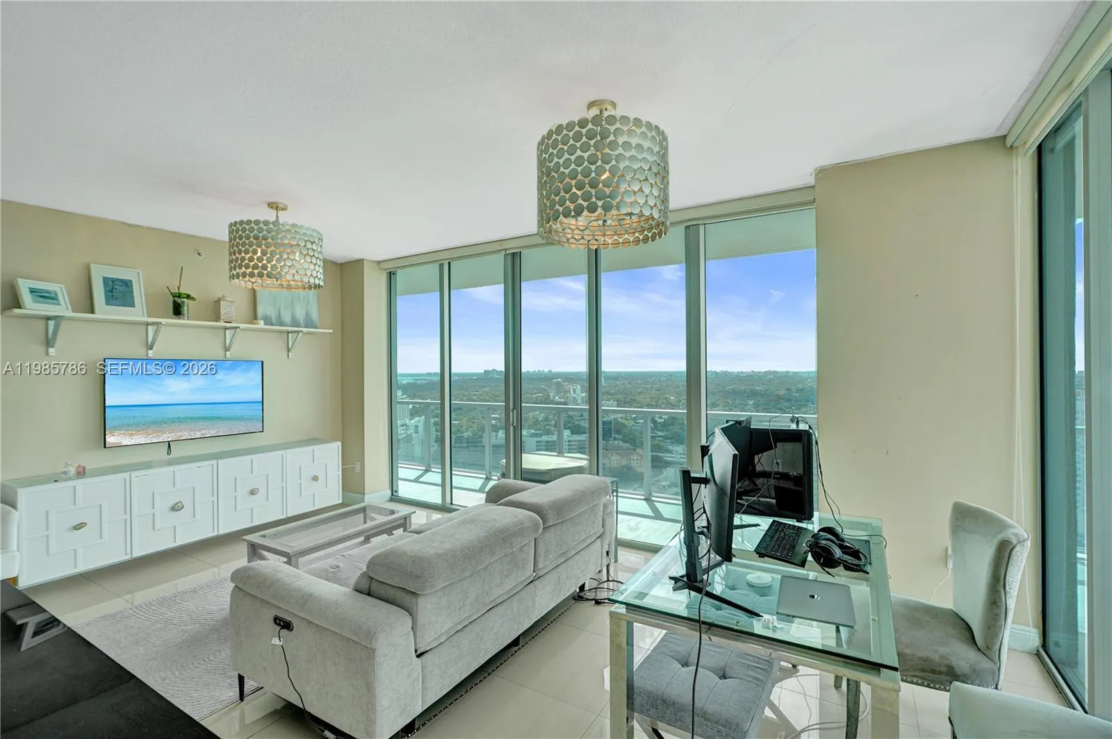 79 SW 12th St, Miami FL 33130