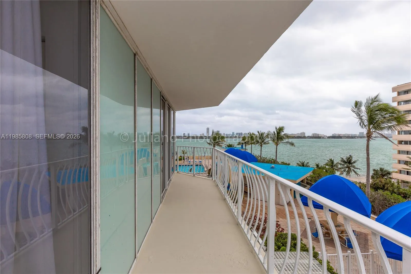 7601 E Treasure Dr # 607, North Bay Village FL 33141