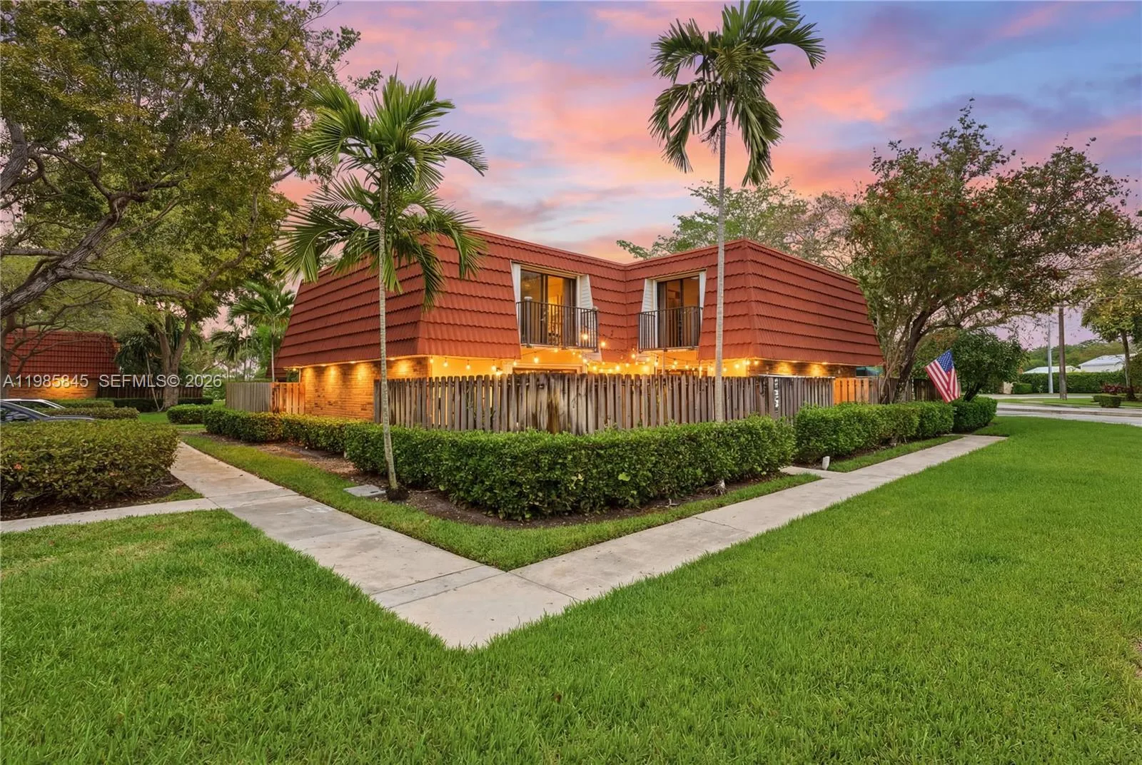 2 bedroom 2 bath for sale at 752 NW 98th Way, Plantation FL 33324