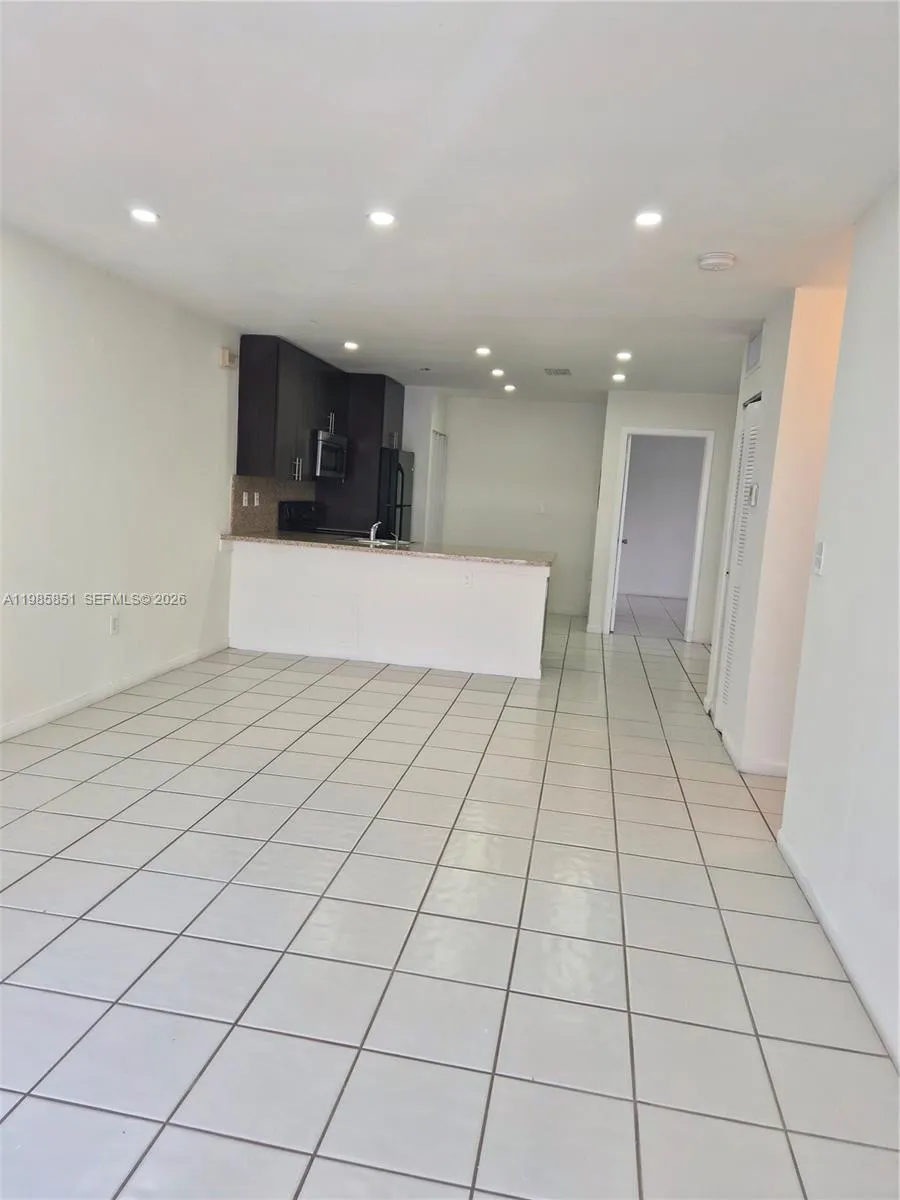 15421 SW 81st Cir Ln # 24, Miami FL 33193