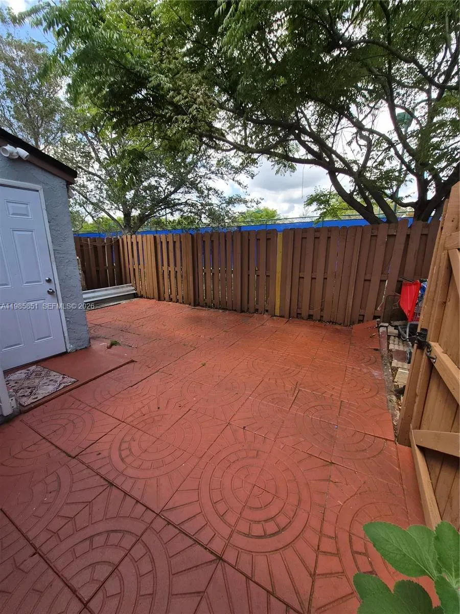 15421 SW 81st Cir Ln # 24, Miami FL 33193