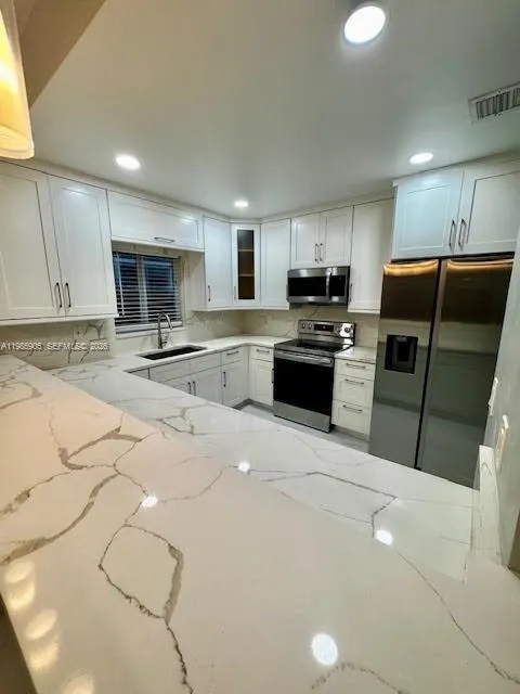 2706 NE 30th Pl # 2706, Fort Lauderdale FL 33306