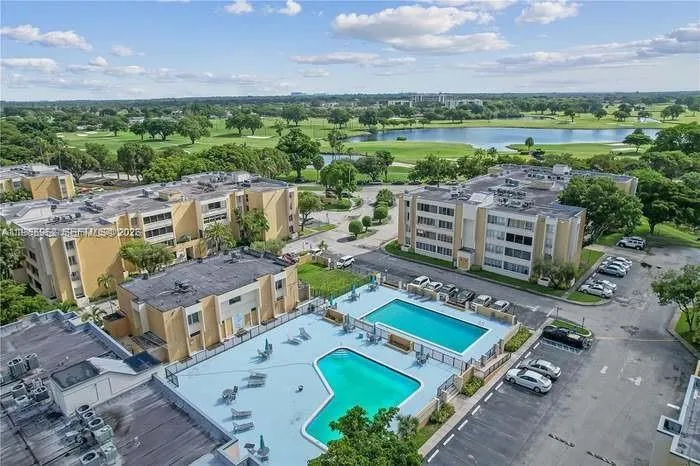 6901 SW 147th Ave # 2E, Miami FL 33193