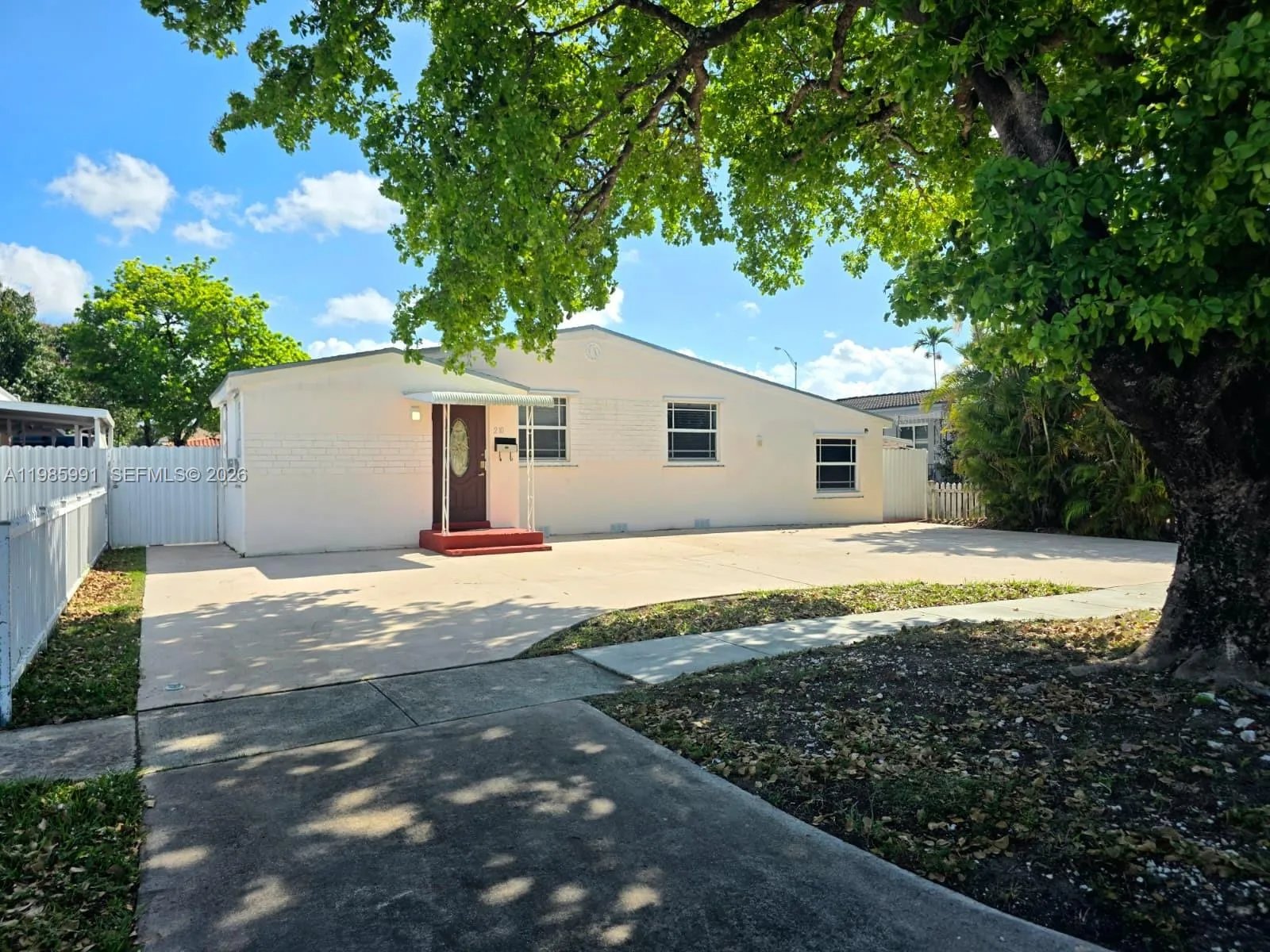 4 bedroom 3 bath for sale at 210 E 59th St, Hialeah FL 33013