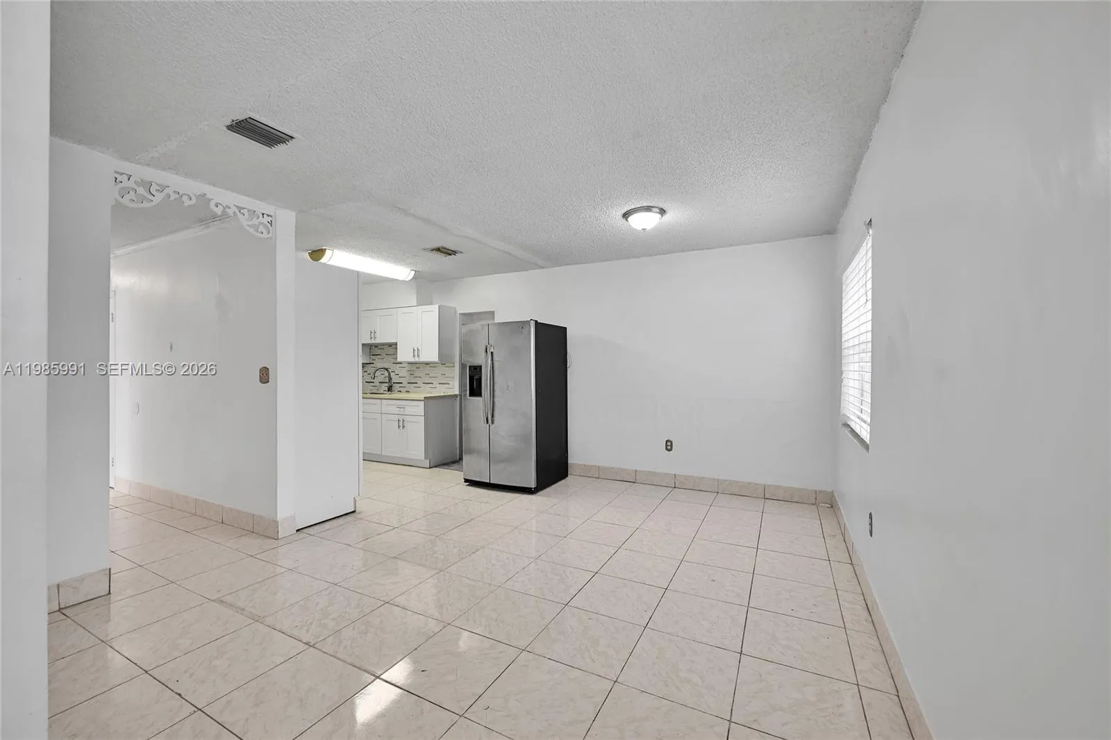 210 E 59th St, Hialeah FL 33013