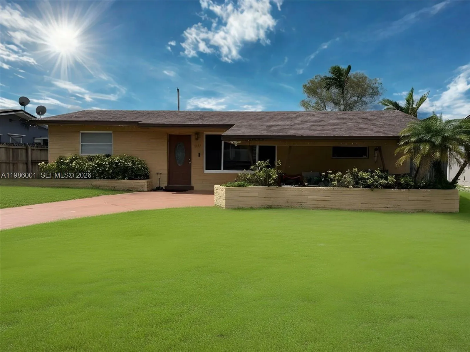 3 bedroom 2 bath for sale at 1833 SW 43rd Ave, Fort Lauderdale FL 33317