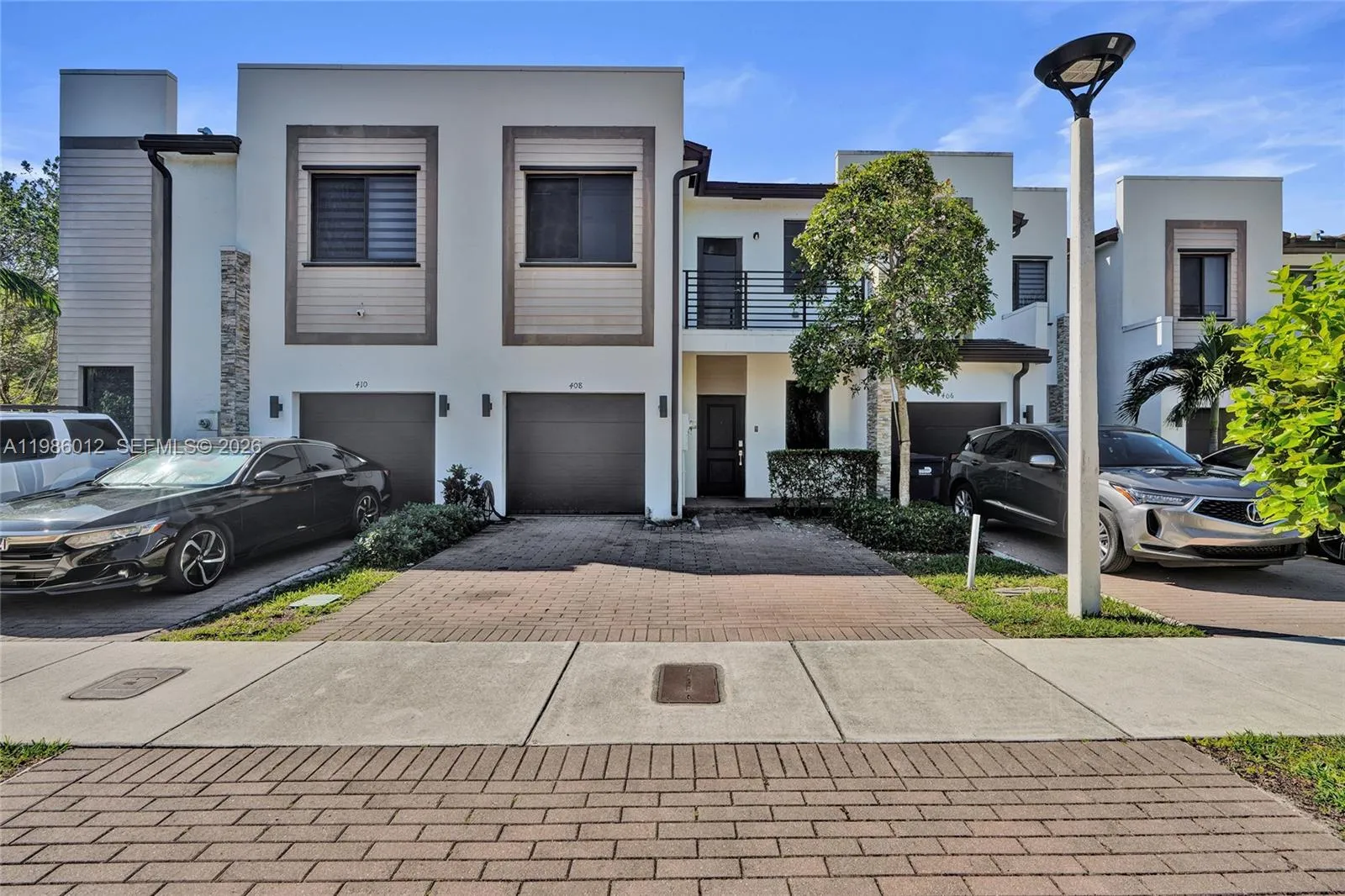 4 bedroom 2 bath for sale at 408 NE 212th Ter, Miami FL 33179