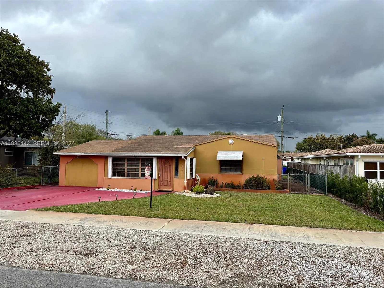 3 bedroom 2 bath for sale at 3241 Arthur Ter, Hollywood FL 33021