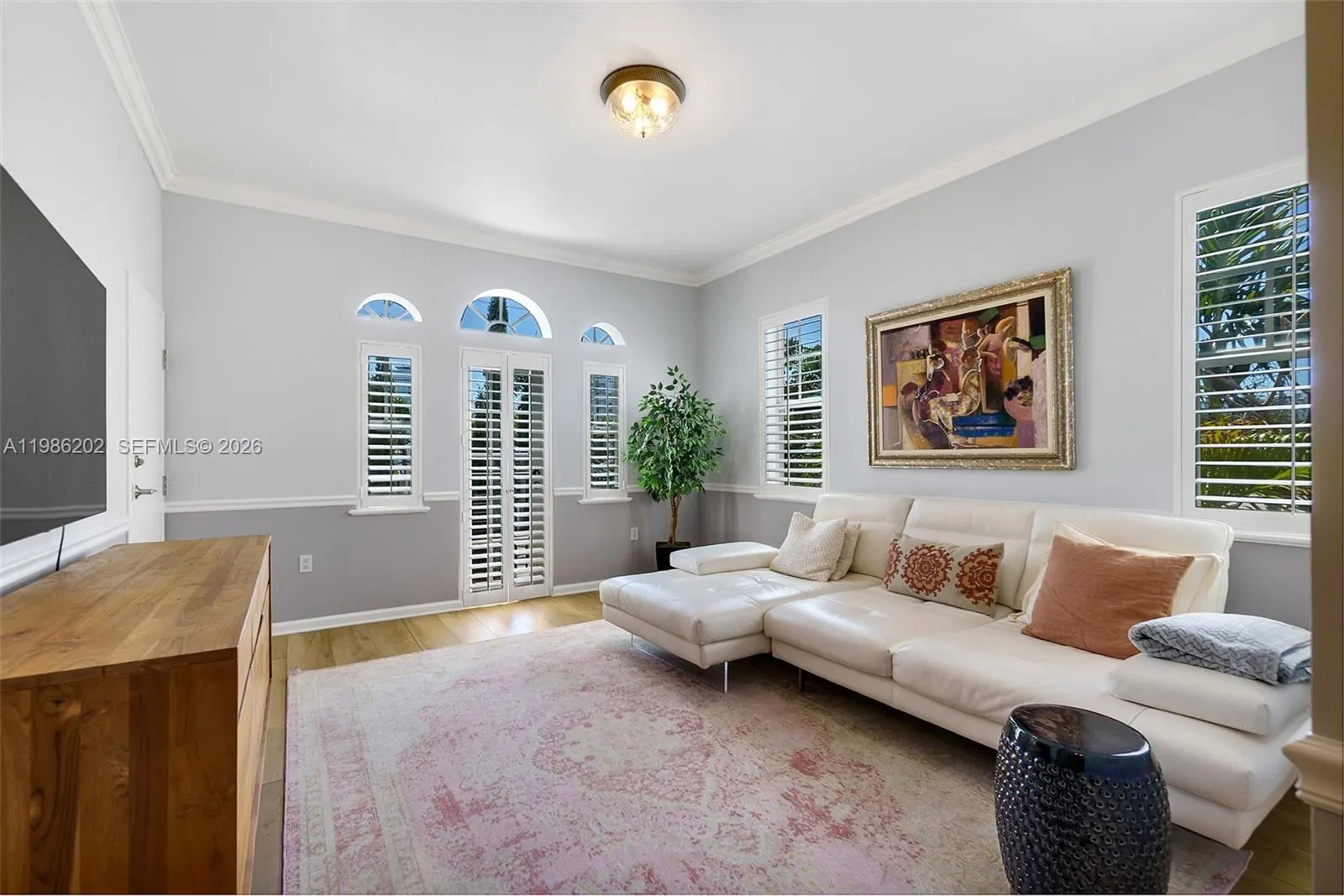 2870 Pine Tree Dr # 3, Miami Beach FL 33140