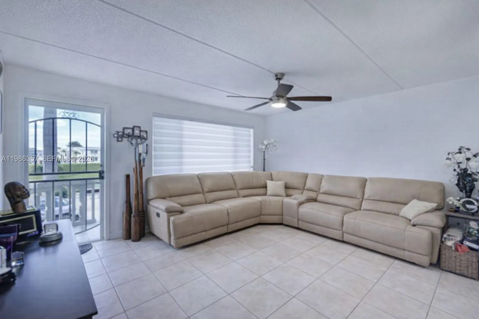 1 bedroom 1 bath for sale at 400 W Village Green Cir W # 216, Palm Springs FL 33461