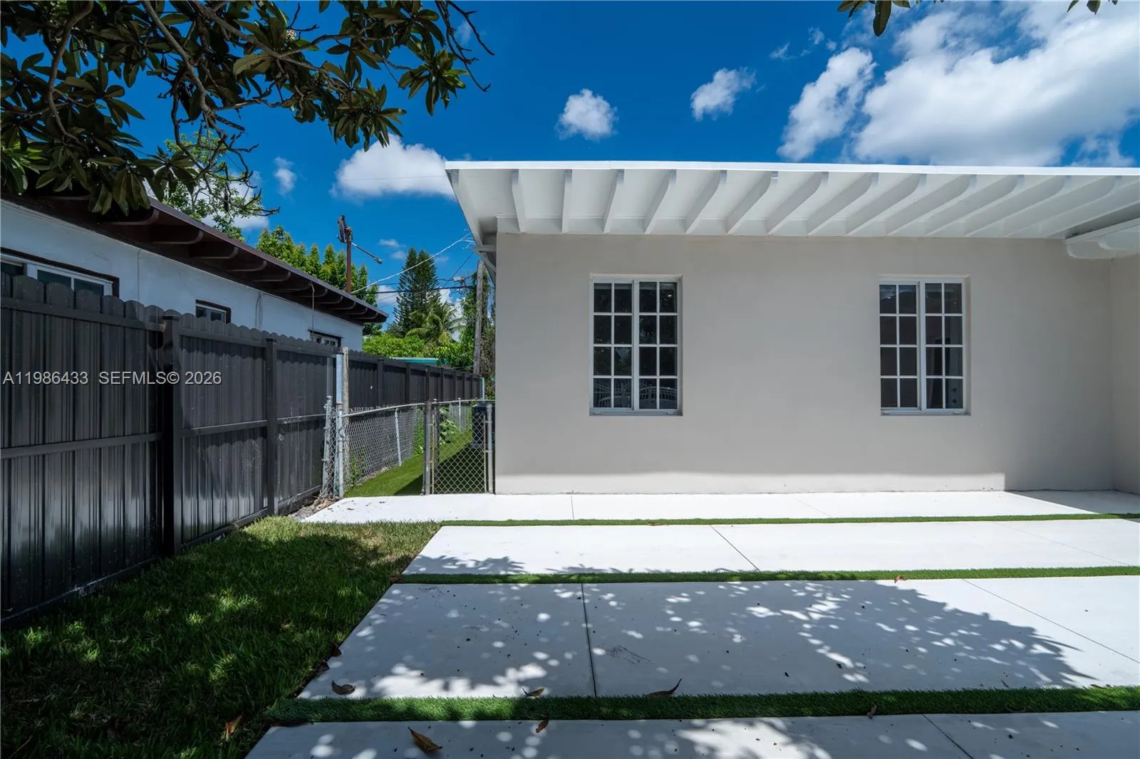 323 NW 104th Ter, Miami FL 33150