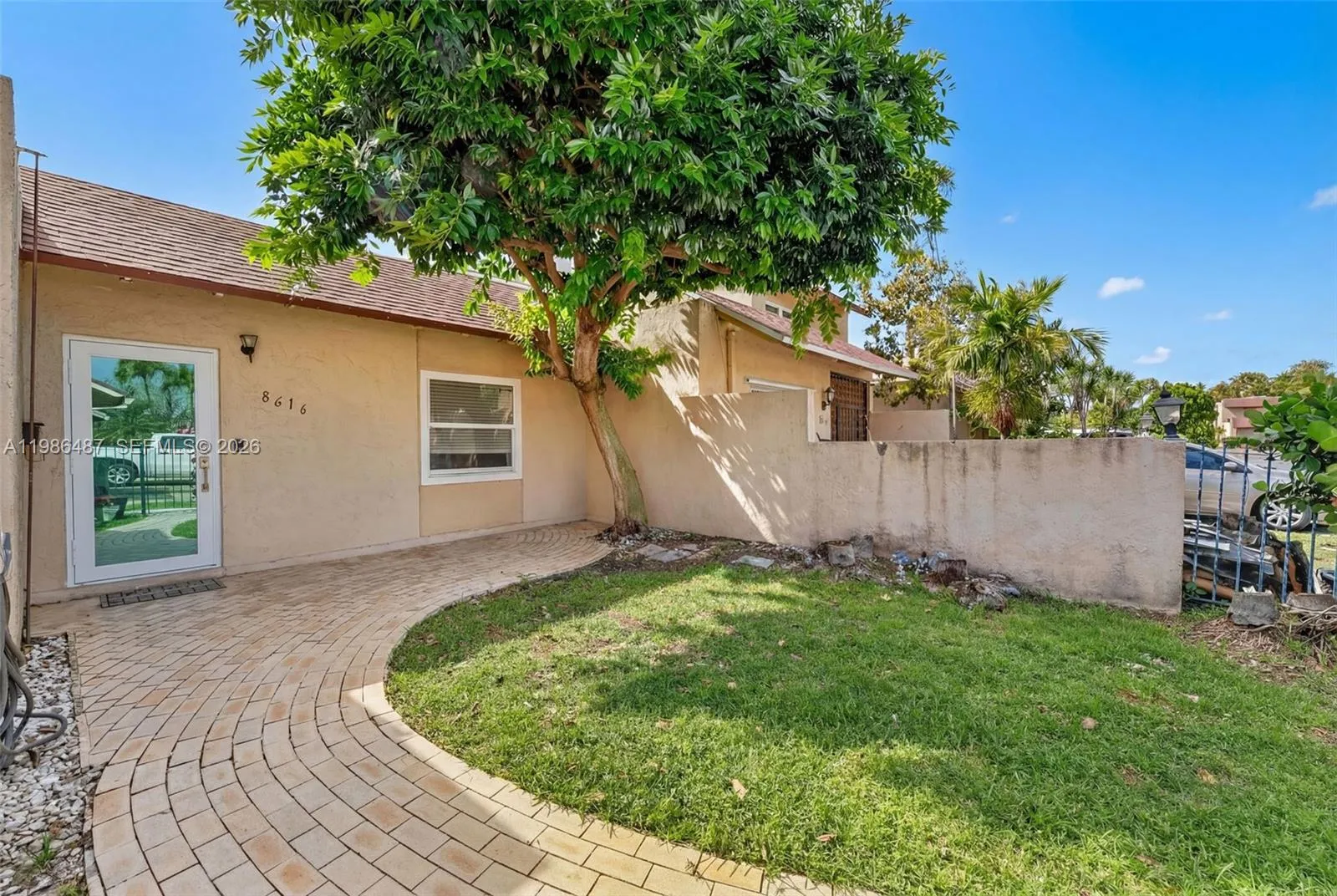 8616 SW 103rd Ave, Miami FL 33173
