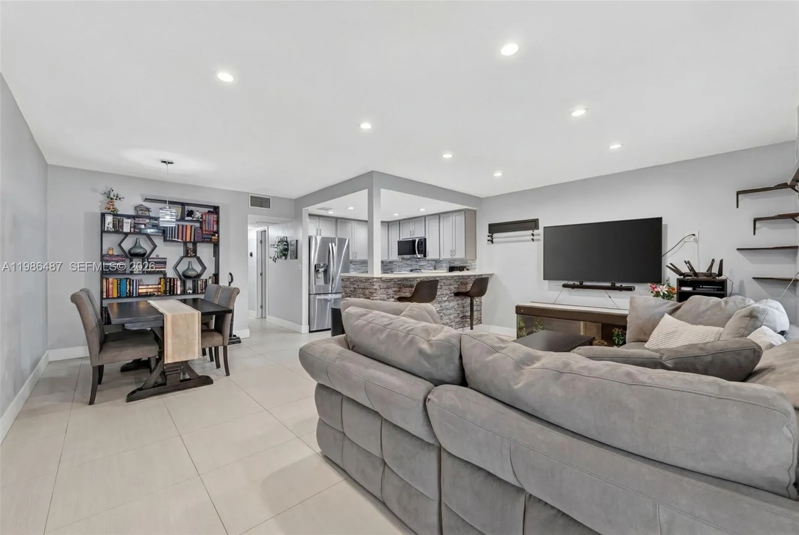 8616 SW 103rd Ave, Miami FL 33173