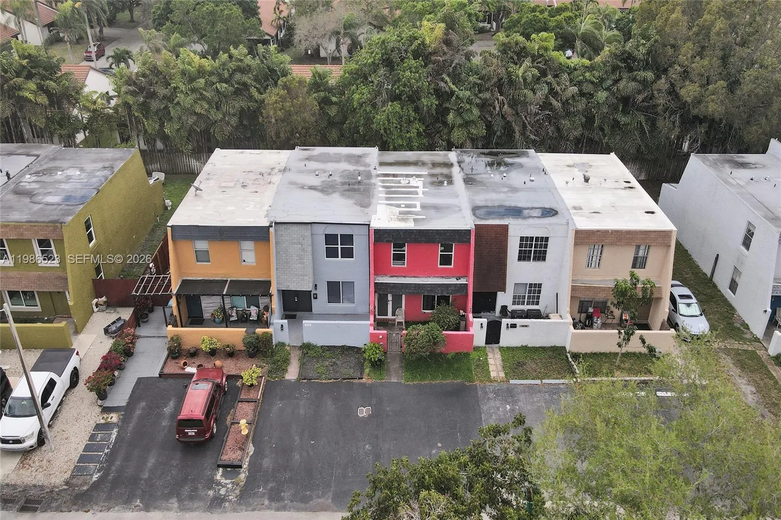 7402 NW 75th St, Tamarac FL 33321