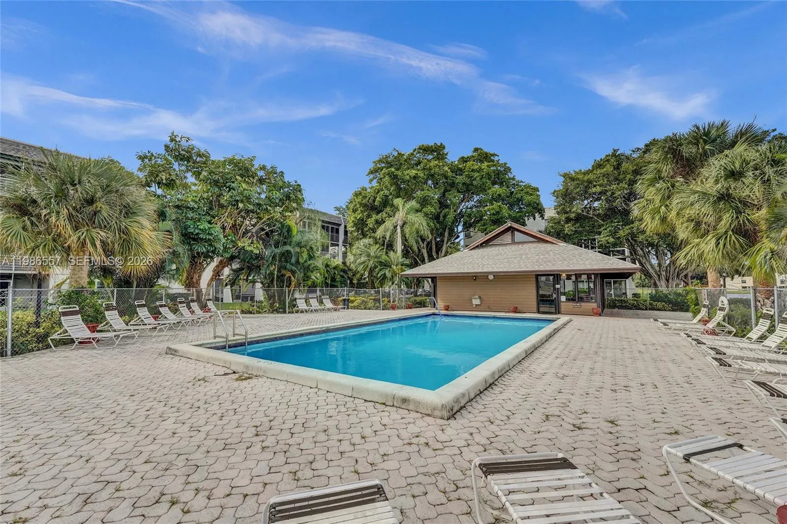 9440 Poinciana Pl # 108, Davie FL 33324