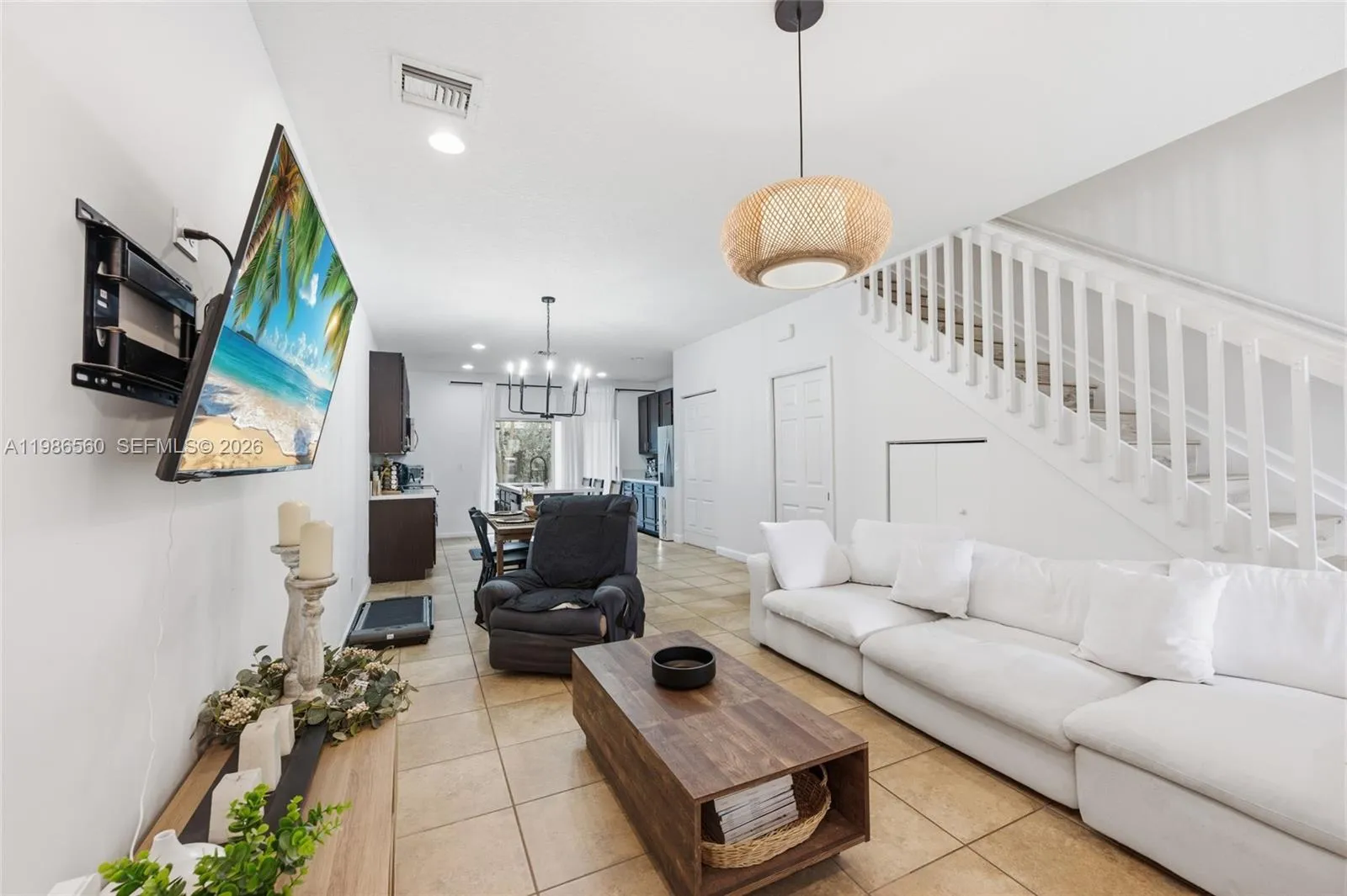 2 bedroom 2 bath for sale at 5918 Woodlands Blvd, Tamarac FL 33319