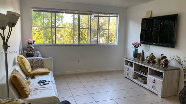 6195 NW 186th St # 309, Hialeah FL 33015