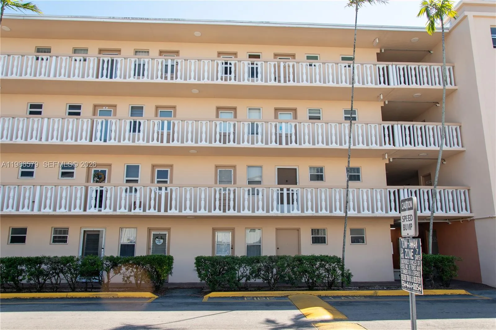 505 E Dania Beach Blvd # 2E, Dania Beach FL 33004