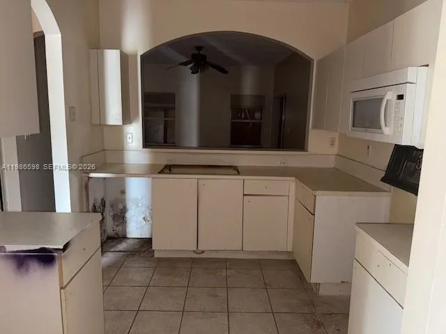 75 NW 3rd St, Homestead FL 33030