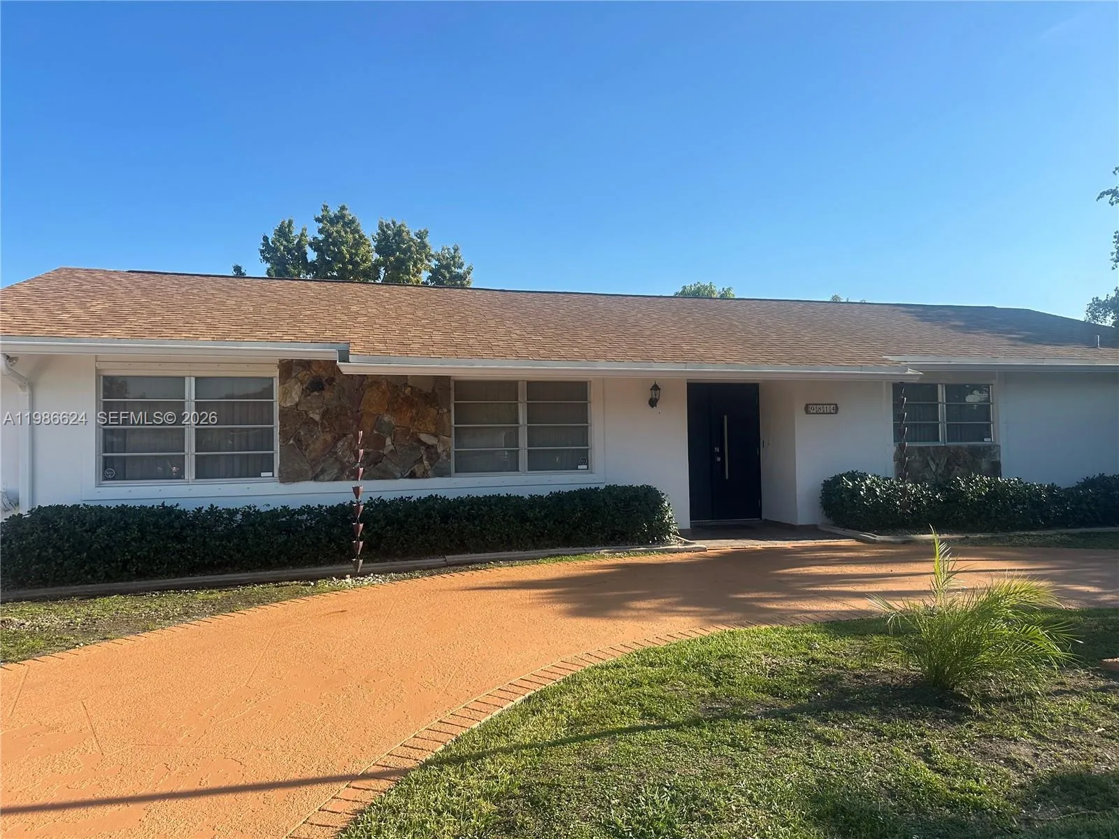 3 bedroom 2 bath for sale at 9814 SW 4th Ter, Miami FL 33174