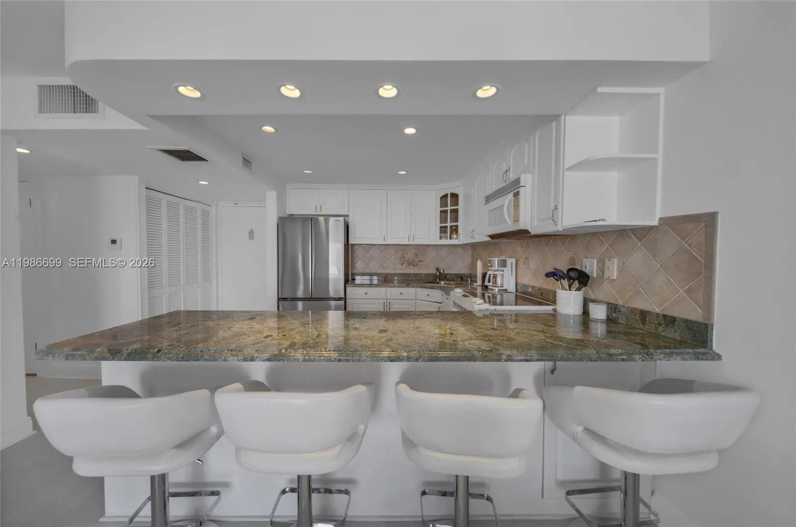 465 Ocean Dr # 1102, Miami Beach FL 33139
