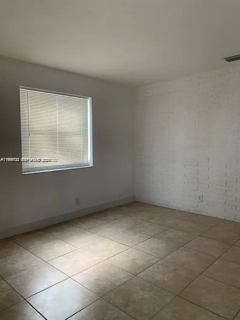 3050 NW 8th Pl, Fort Lauderdale FL 33311