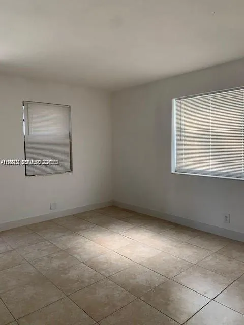 3050 NW 8th Pl, Fort Lauderdale FL 33311