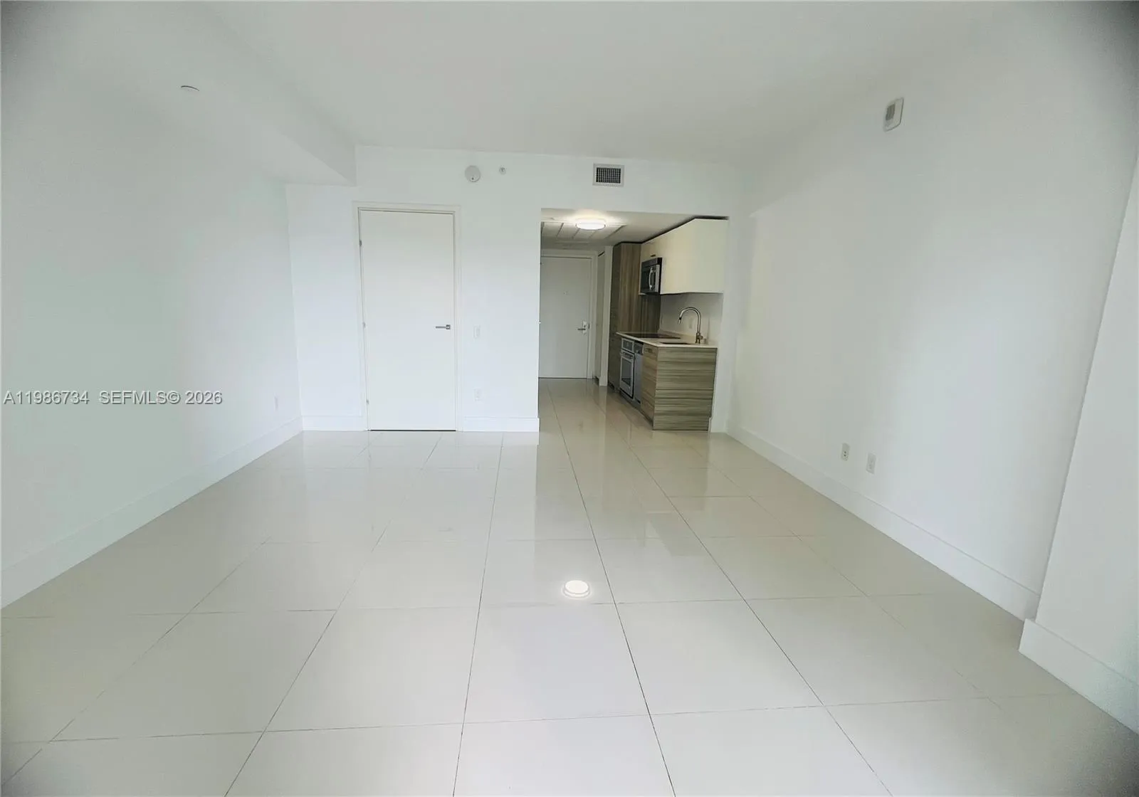 1300 Brickell Bay Dr # 1606, Miami FL 33131
