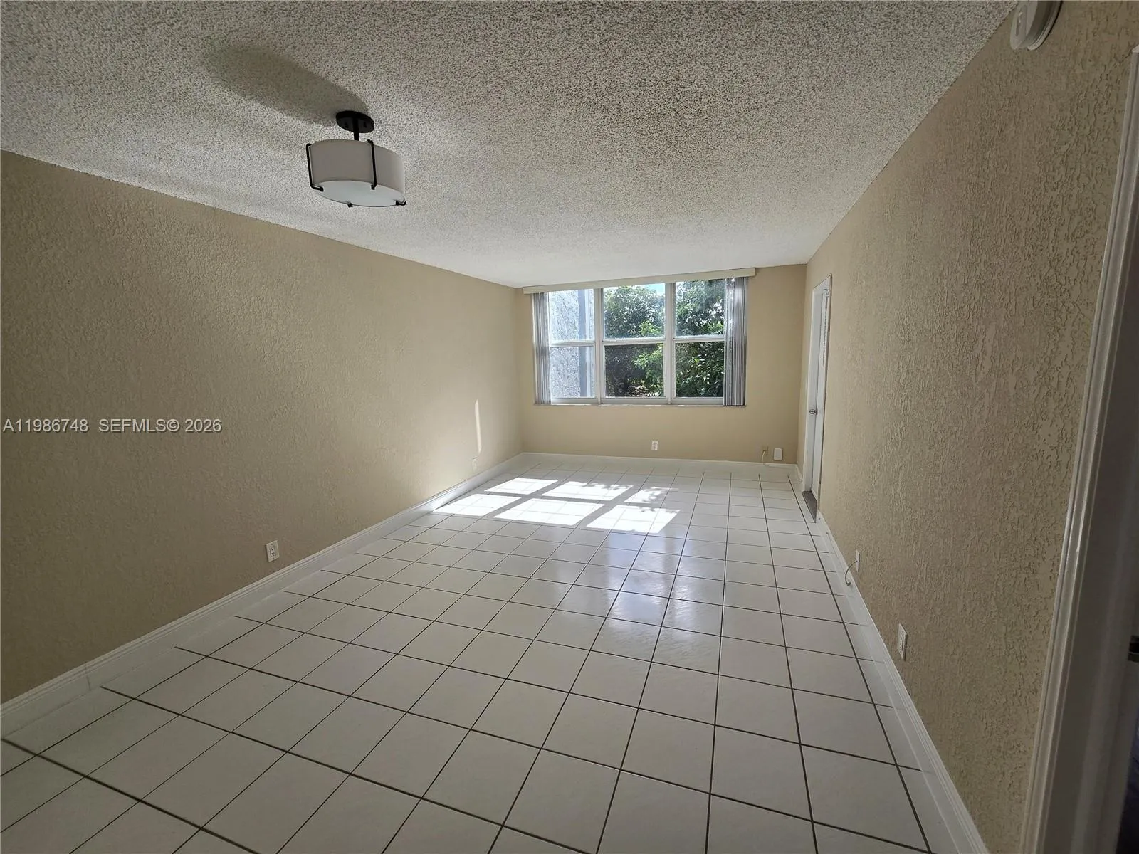 9461 Evergreen Pl # 305, Davie FL 33324