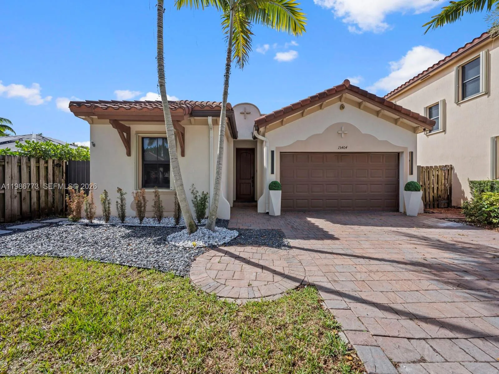 3 bedroom 3 bath for sale at 15404 SW 175th St, Miami FL 33187