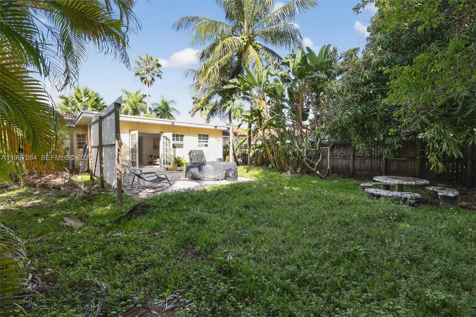 2131 Biarritz Dr, Miami Beach FL 33141