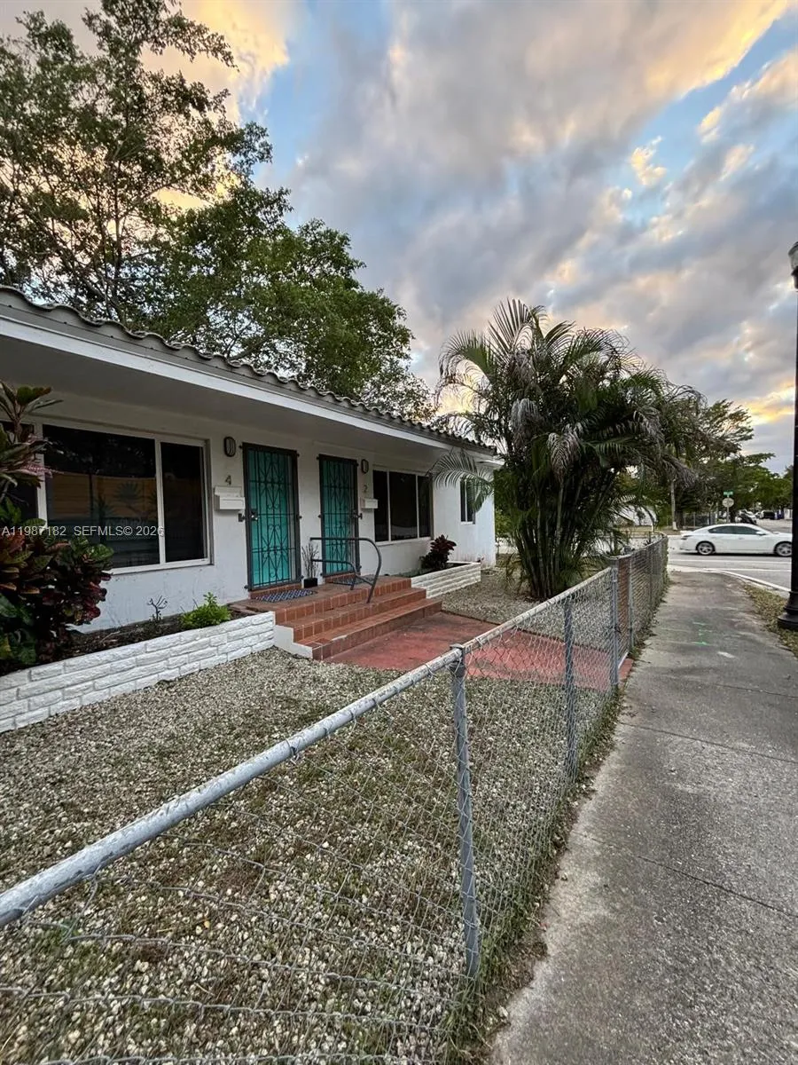 2 NE 45th St, Miami FL 33137