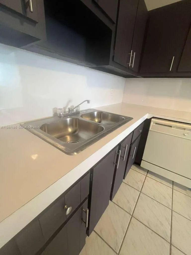 2025 NE 164th St # 619, North Miami Beach FL 33162